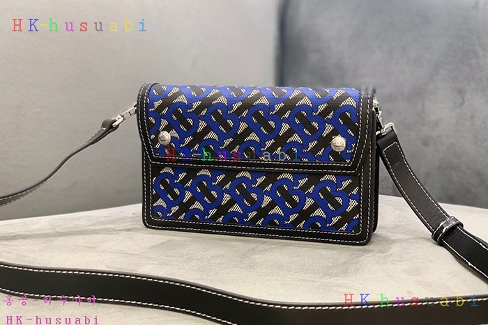 ★미러급★버버리  크로스 BB 666852