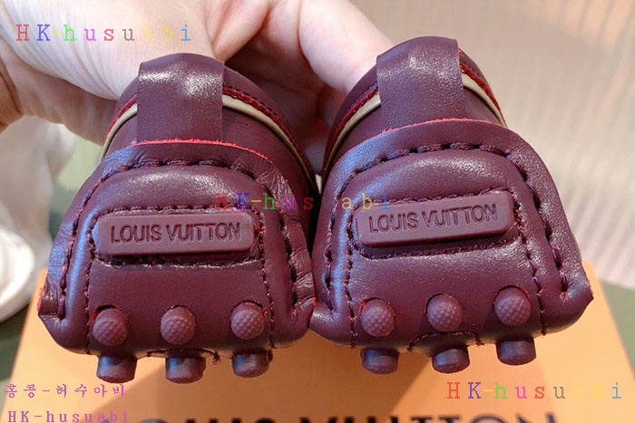 NEW 루이비통 스니커즈 신상 LV 724484