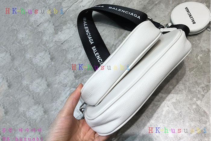 ★미러급★발렌시아가 포쉐트 멀티 B 875223