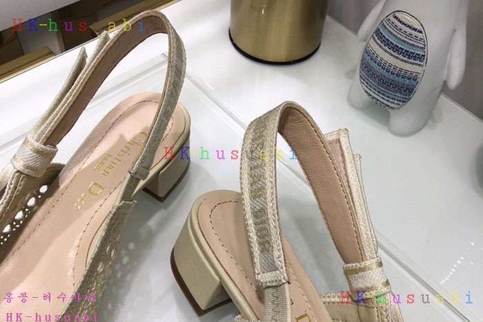 NEW 디올 신발 신상 DR 776557