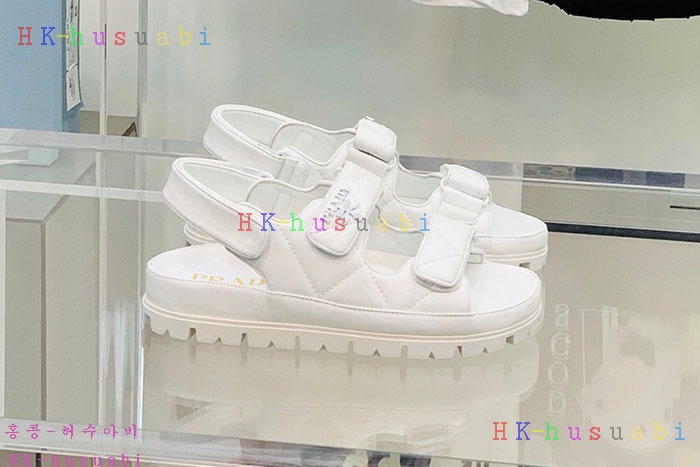 NEW 프라다 샌들 신상 P 242551