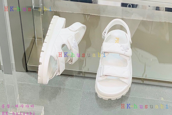 NEW 프라다 샌들 신상 P 242551