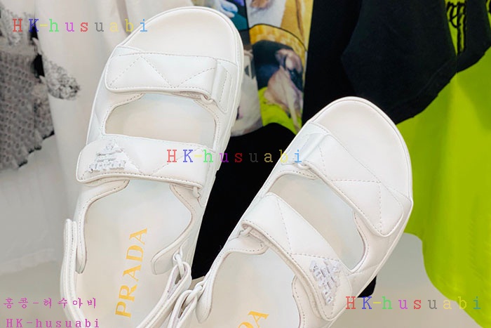 NEW 프라다 샌들 신상 P 242551