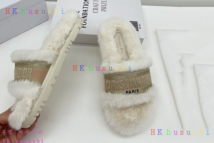 NEW 디올 슬리퍼 신상 DR 472210