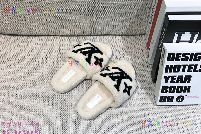 NEW 루이비통 신발 신상 LV 3688240