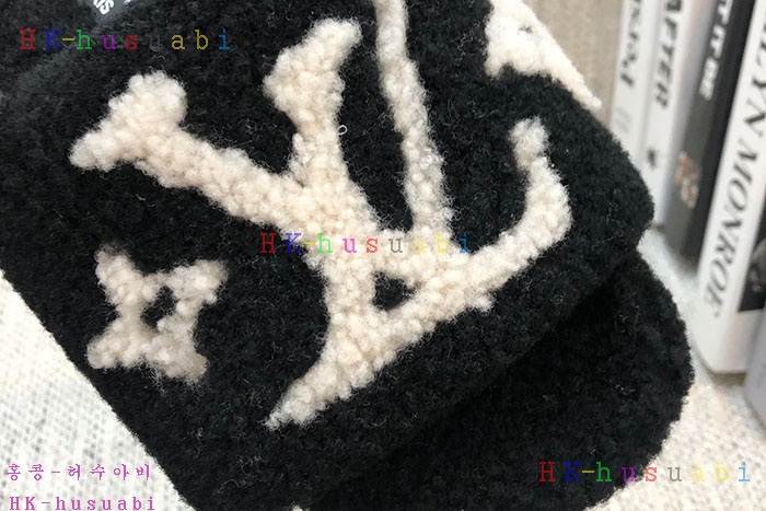 NEW 루이비통 신발 신상 LV 3688241