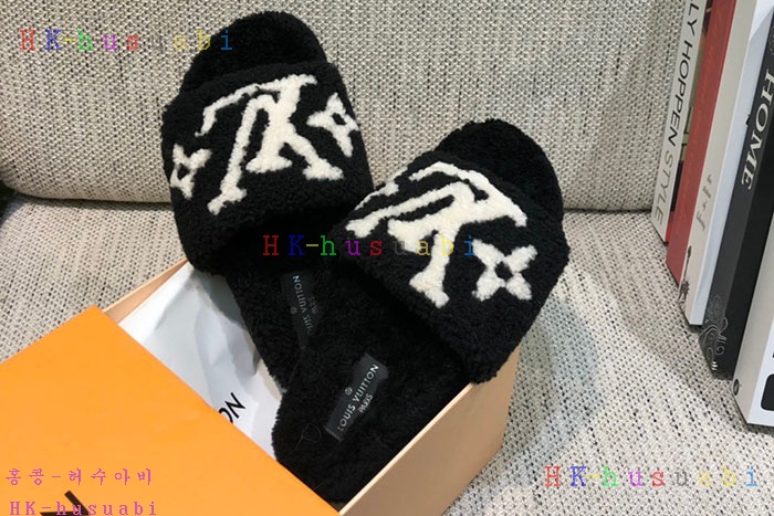 NEW 루이비통 신발 신상 LV 3688241
