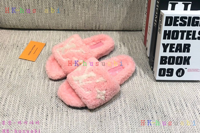 NEW 루이비통 신발 신상 LV 3688248