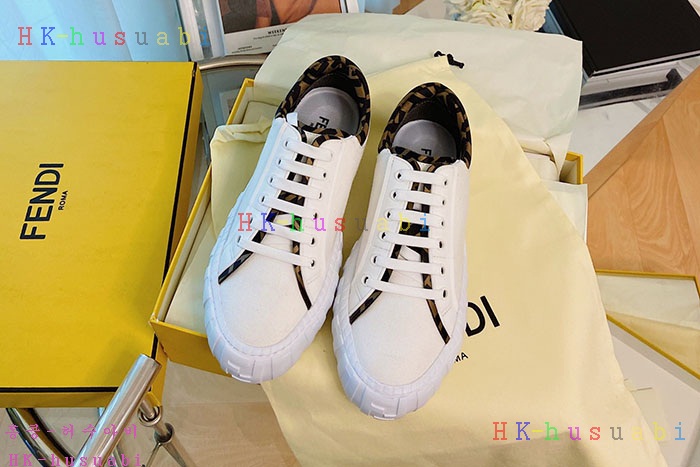 NEW 펜디 스니커즈 신상 FD 3335831