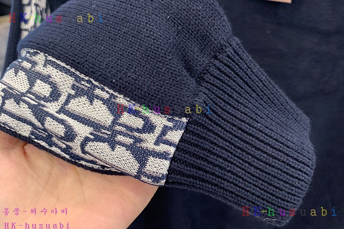 NEW 디올 니트 신상 DR 2525553