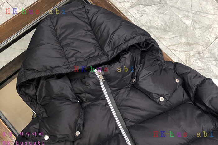 NEW 몽클레어 패딩 신상 M 4252215