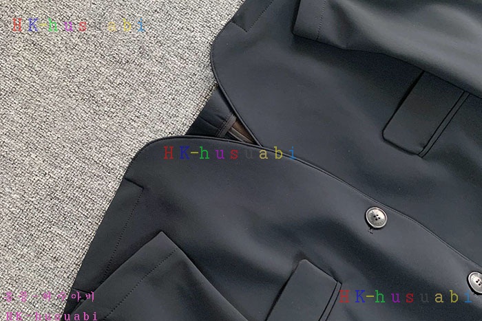 NEW 프라다 자켓 신상 P 2252523