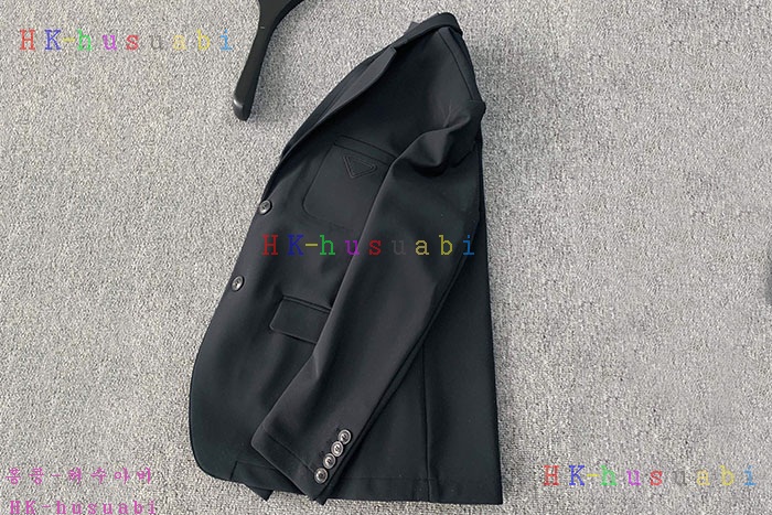 NEW 프라다 자켓 신상 P 2252523