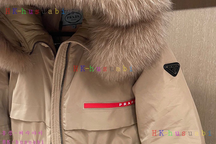 NEW 프라다 패딩 신상 P 2252529