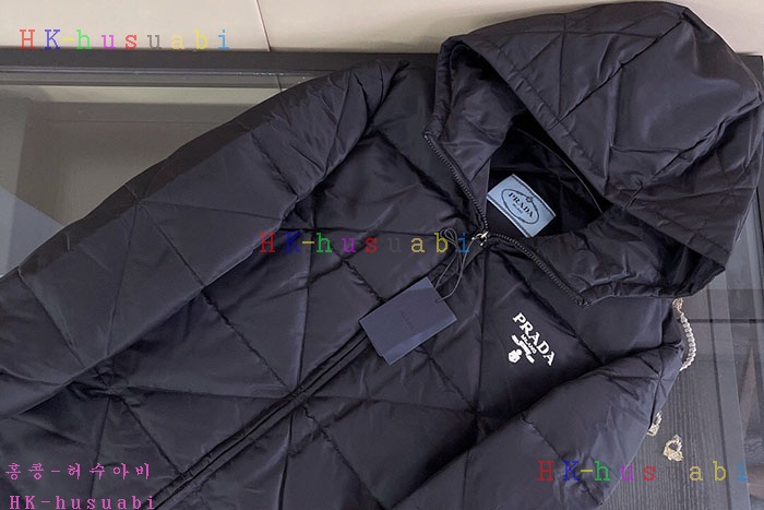 NEW 프라다 패딩 신상 P 2252535