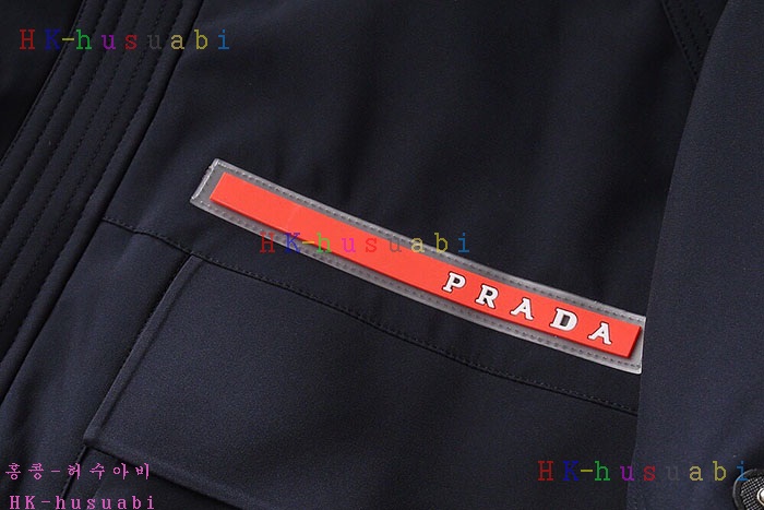NEW 프라다 패딩 신상 P 2252536