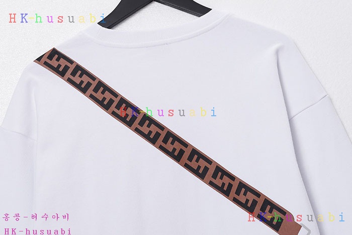 NEW 펜디 긴팔티 신상 FD 758220