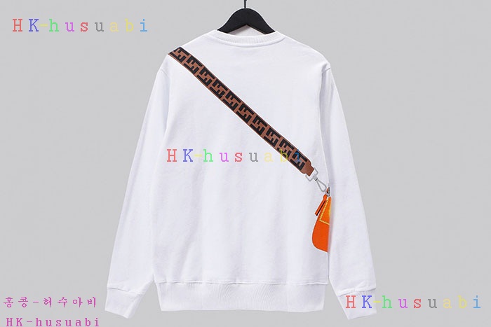 NEW 펜디 긴팔티 신상 FD 758220