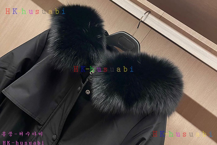 NEW 프라다 패딩 신상 P 223020
