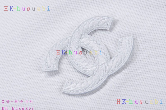 NEW 샤넬 반팔티 신상 C 558244