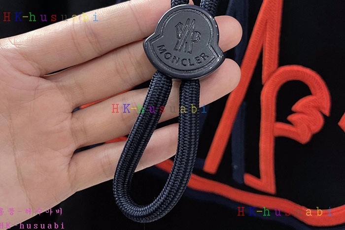 NEW 몽클레어 후드티 신상 M 252552
