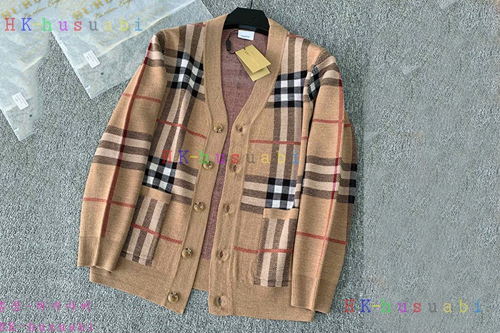 NEW 버버리 가디건 신상 BB 2582909