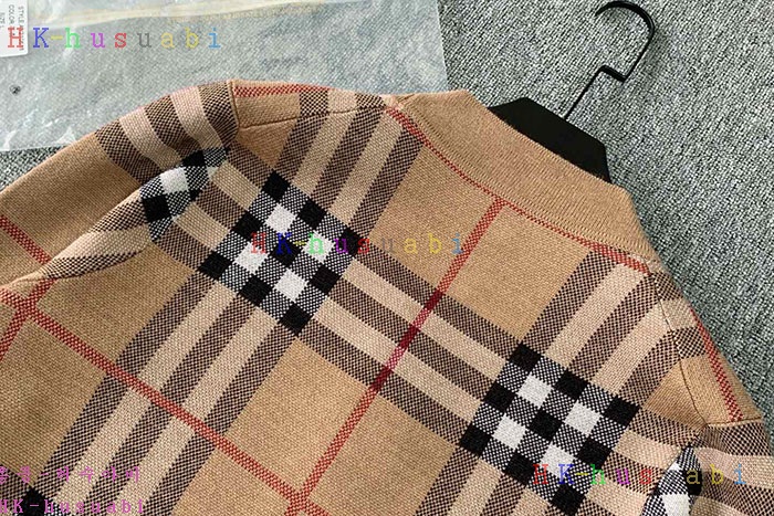 NEW 버버리 가디건 신상 BB 2582909