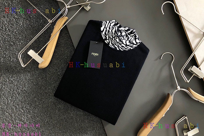 NEW 펜디 니트 신상 FD 892253