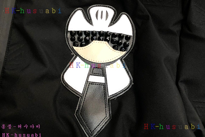 NEW 펜디 패딩 신상 FD 892250