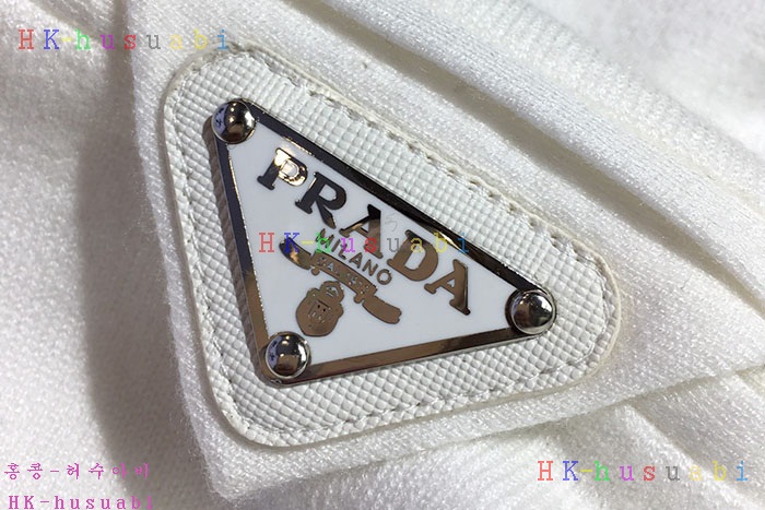 NEW 프라다 니트 신상  P 5525236