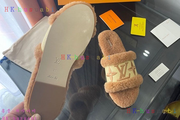 NEW 루이비통 신발 신상 LV 2256350