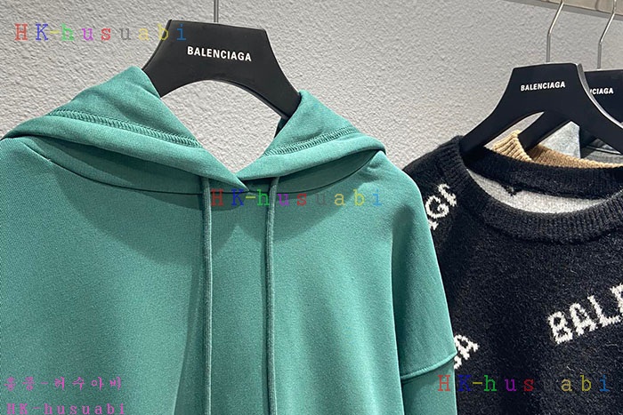 NEW 발렌시아가 후드티 신상 B 888580
