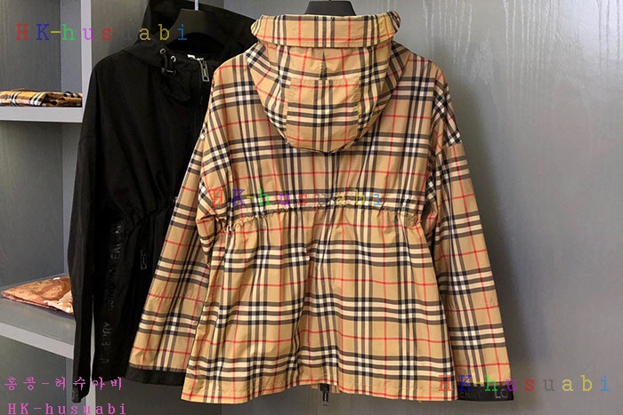 NEW 버버리 상의 신상 BB  1245542