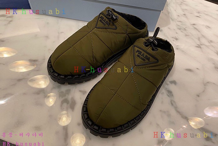 NEW 프라다 스니커즈 신상 P 8857558