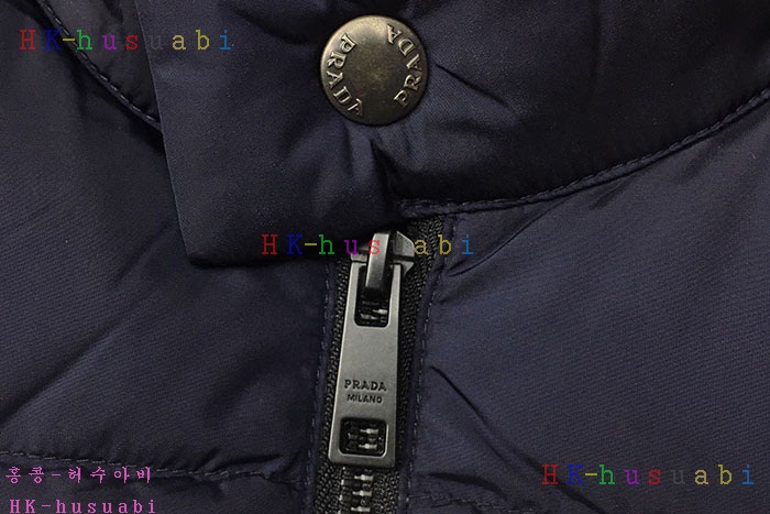 NEW 프라다 패딩조끼 신상 P 4478852