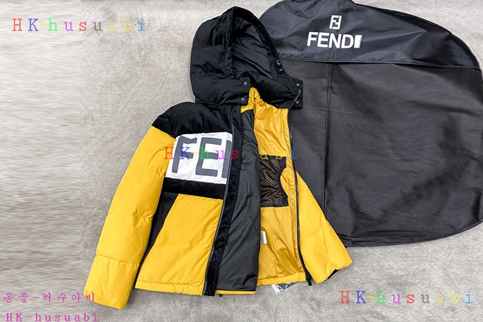 NEW 펜디 패딩 신상 F 8587705