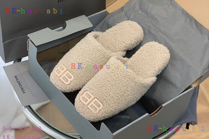 NEW 발렌시아가 신발 신상 B 558252
