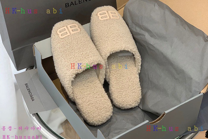 NEW 발렌시아가 신발 신상 B 558252
