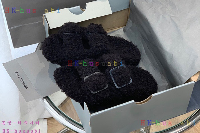 NEW 발렌시아가 신발 신상 B 558259