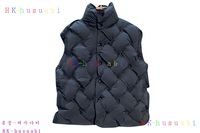 NEW 보테가베네타 패딩조끼 신상 BV 114201