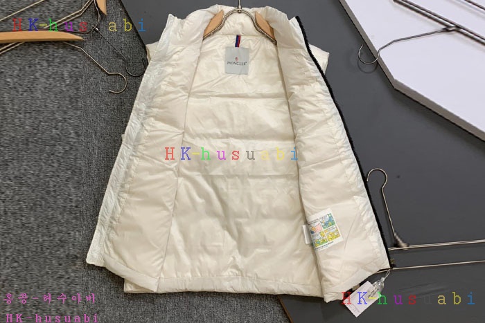 NEW 몽클레어 패딩조끼 신상 M 288521