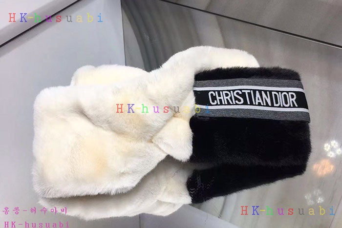 NEW 디올 스카프 신상 DR 5524223