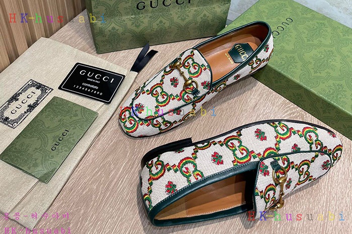 NEW 구찌 로퍼 신상 GU 114564