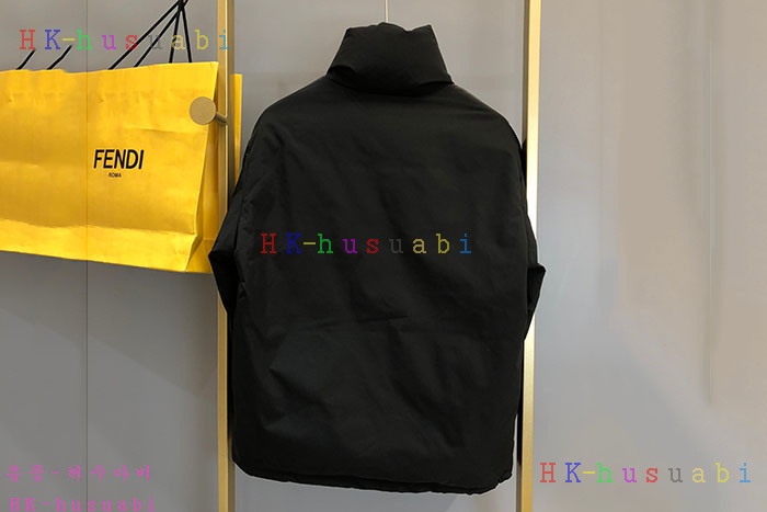 NEW 펜디 패딩 신상 FD 2245526