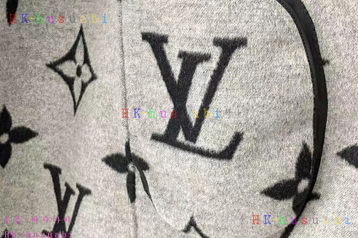 NEW 루이비통 코트 신상 LV 4425137