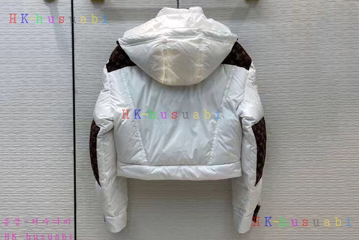 NEW 루이비통 패딩 신상 LV 4425147
