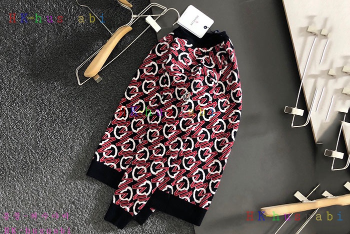 NEW 몽클레어 니트 신상 M 3245501