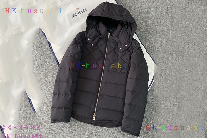 NEW 몽클레어 패딩 신상 M 3245510