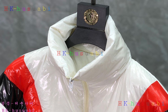 NEW 발렌시아가 패딩 신상 B 4524122