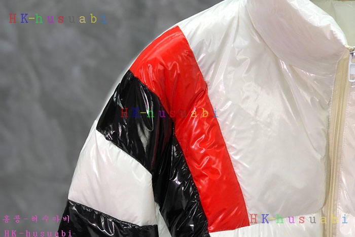 NEW 발렌시아가 패딩 신상 B 4524122